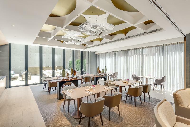 Doubletree By Hilton Taipei Zhongshan Экстерьер фото